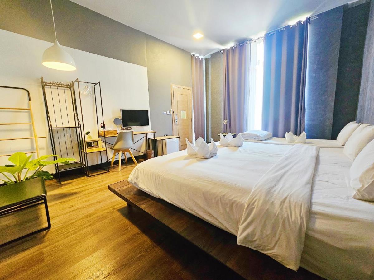 Sherloft Home & Hostel Chiang Mai Exterior foto