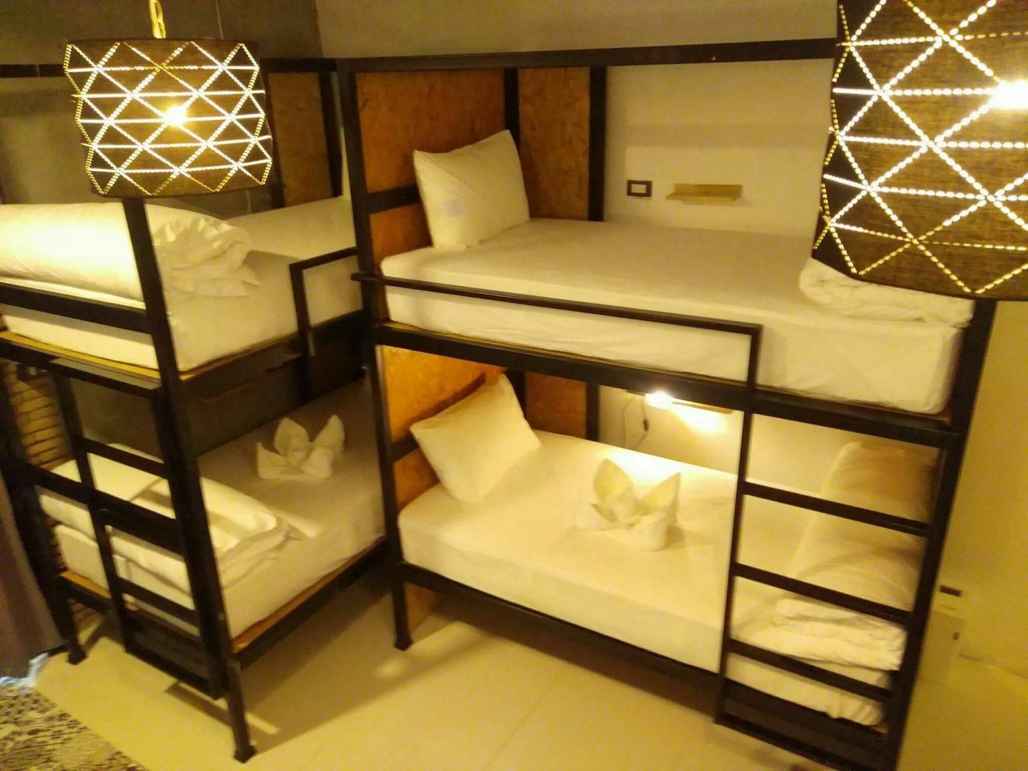 Sherloft Home & Hostel Chiang Mai Exterior foto